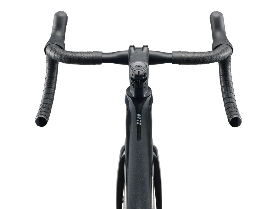 GIANT DEFY ADV 2 M ABYSS BLACK