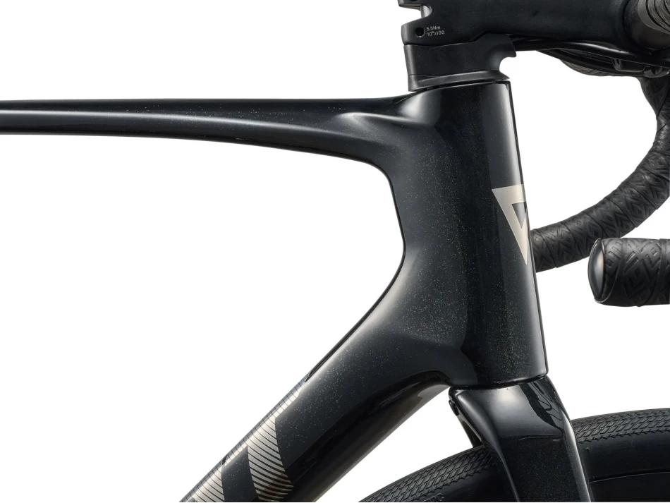 GIANT DEFY ADV 2 M ABYSS BLACK