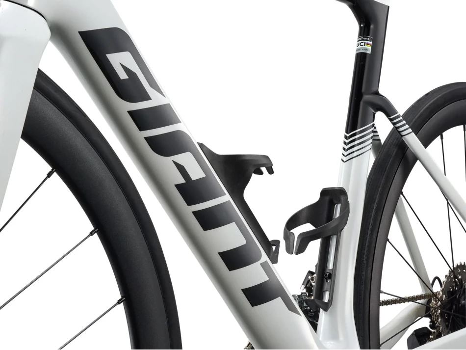GIANT PROPEL ADVANCED 2 M WHITE 24V