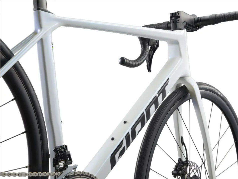 GIANT TCR ADVANCED 2 KOM ILLUSION WHITE L