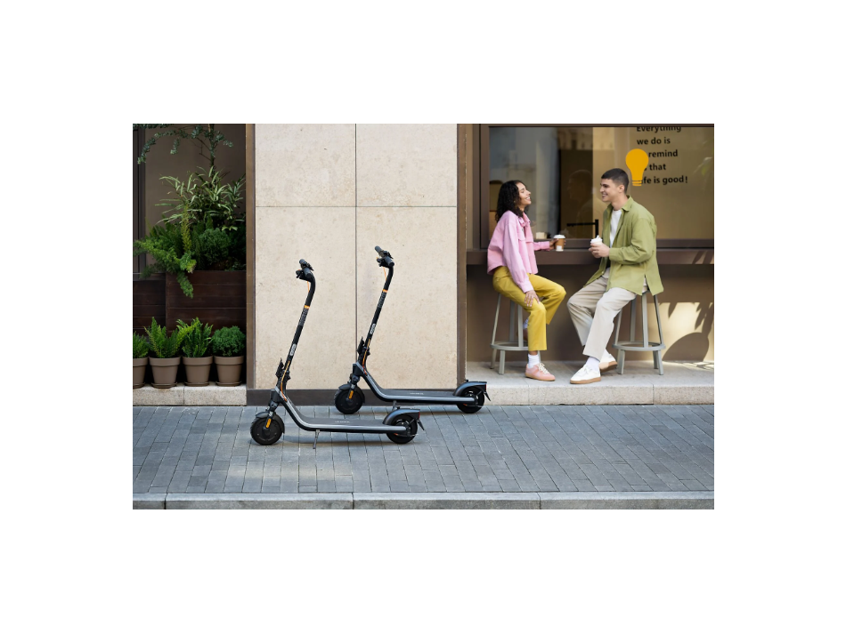 SEGWAY E2 PLUS II ELEKTRİKLİ SCOOTER 